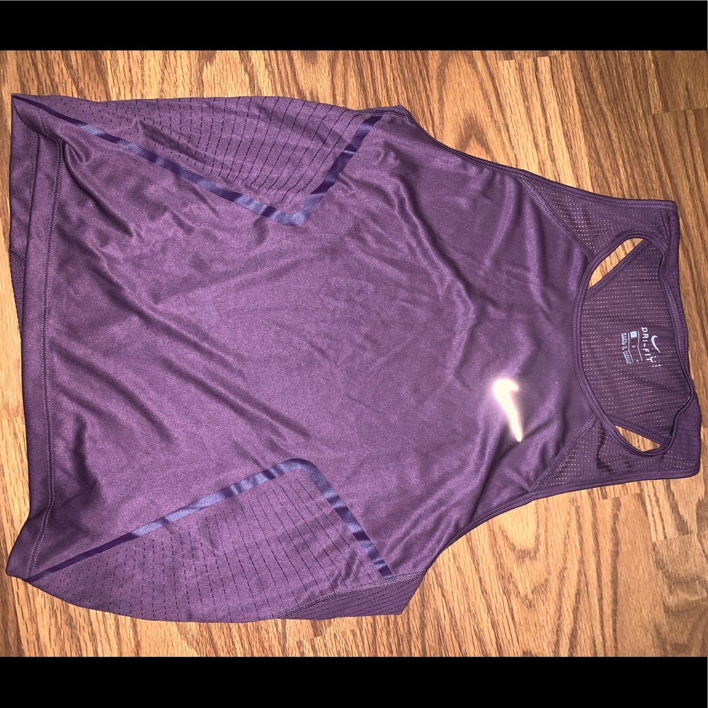 Nike tank